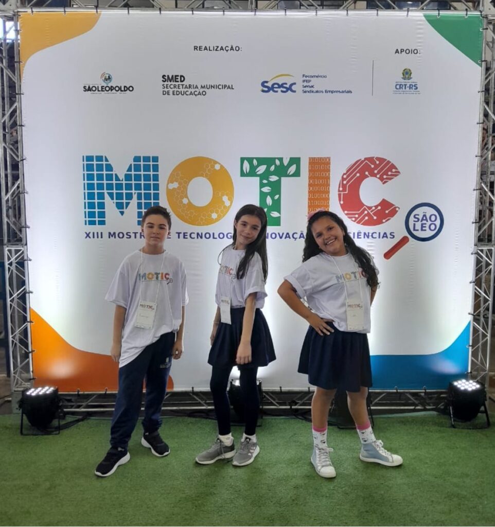 Apresentação dos trabalhos do Colégio São José na MOTIC 2025