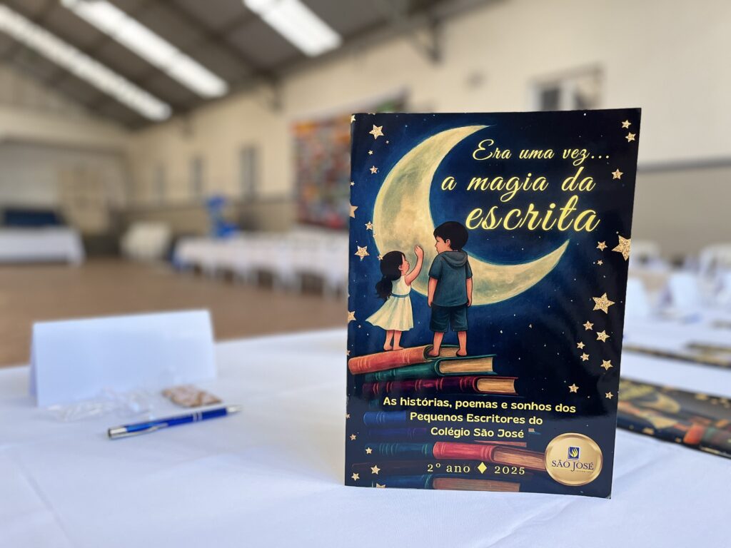 Noite dos Pequenos Escritores, com os 2°s anos